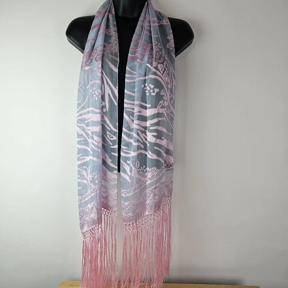 Womens One Size Scarf Gray Pink Animal Print‎ Fringe Soft Wrap Lightweight